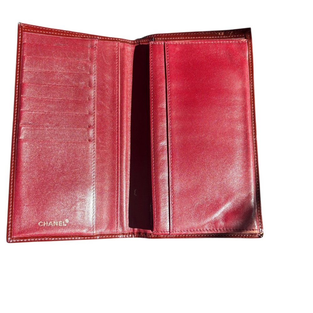 ❌ SOLD! CHANEL Red Patent Leather CC Logo Wallet No Call Outs - Picture 2 of 2